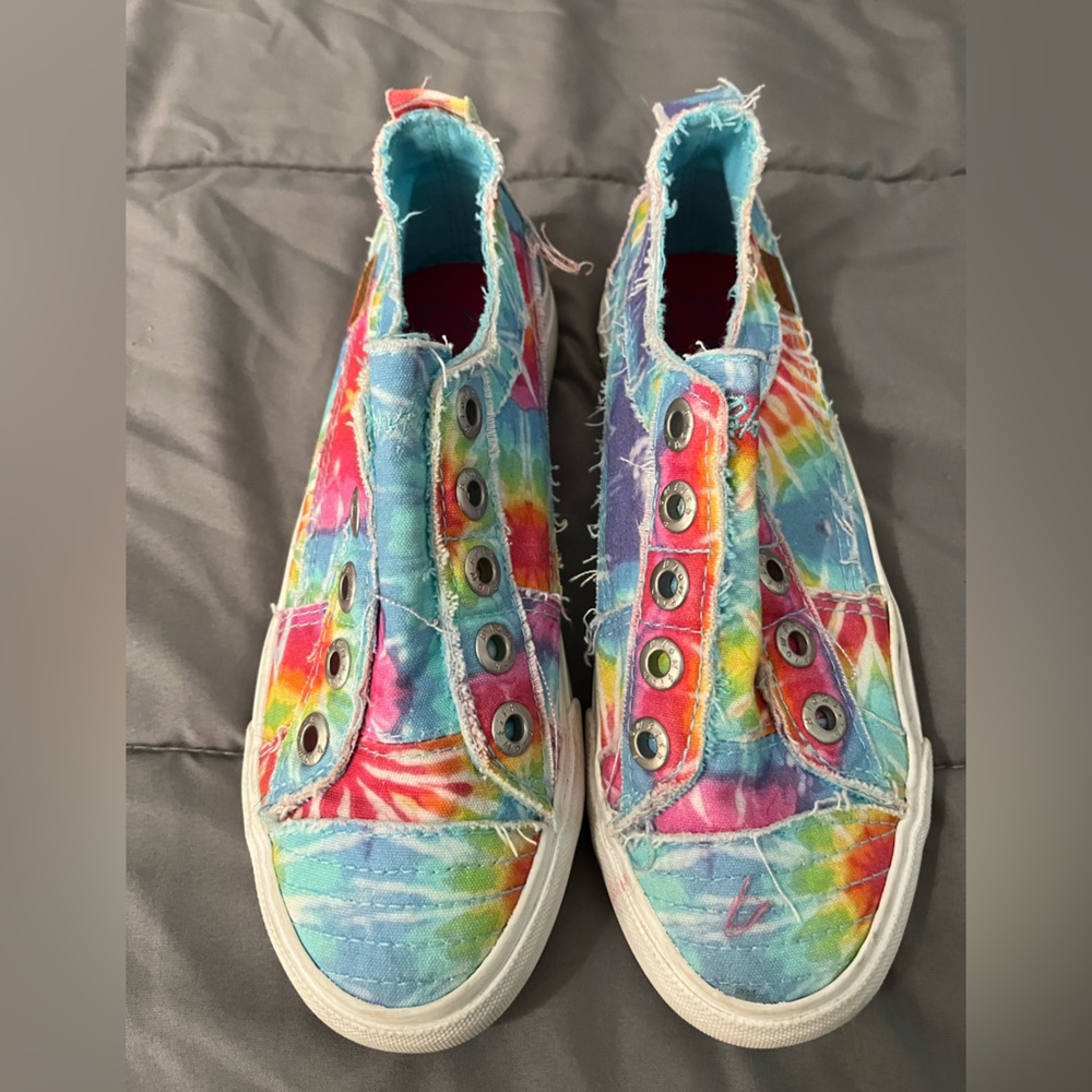 Blowfish Blue and Red Sneakers Slip-On Canvas